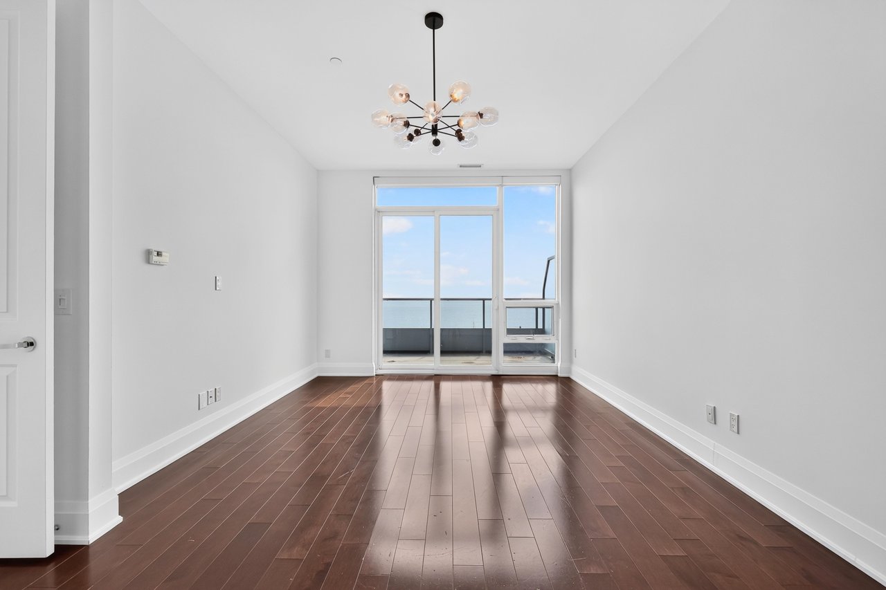 808-11 Bronte Road, Oakville