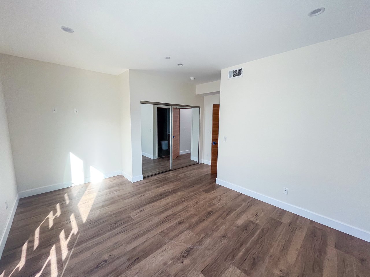 Brand-New 5-Unit Multifamily in Prime Los Angeles