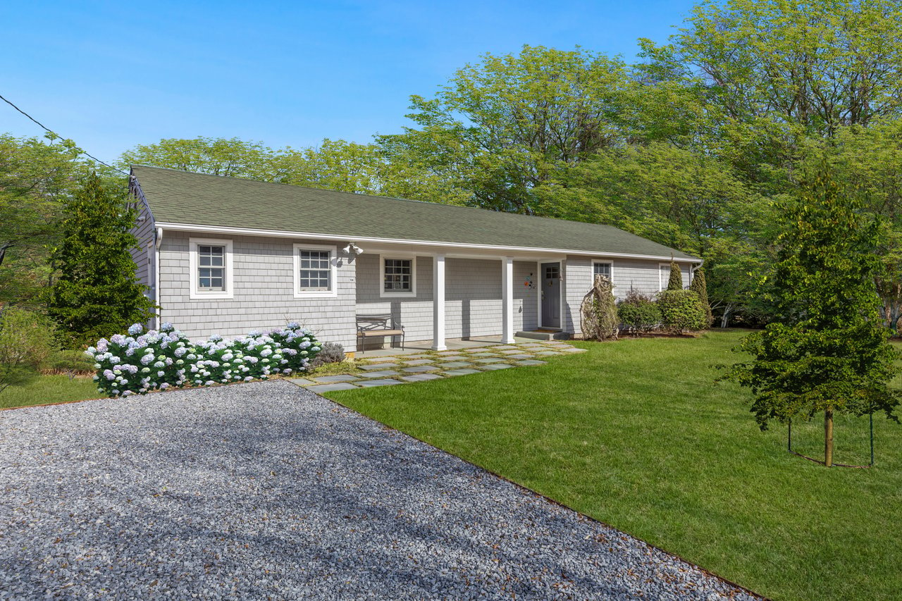 STYLISH RANCH IN THE HISTORIC DISTRICT