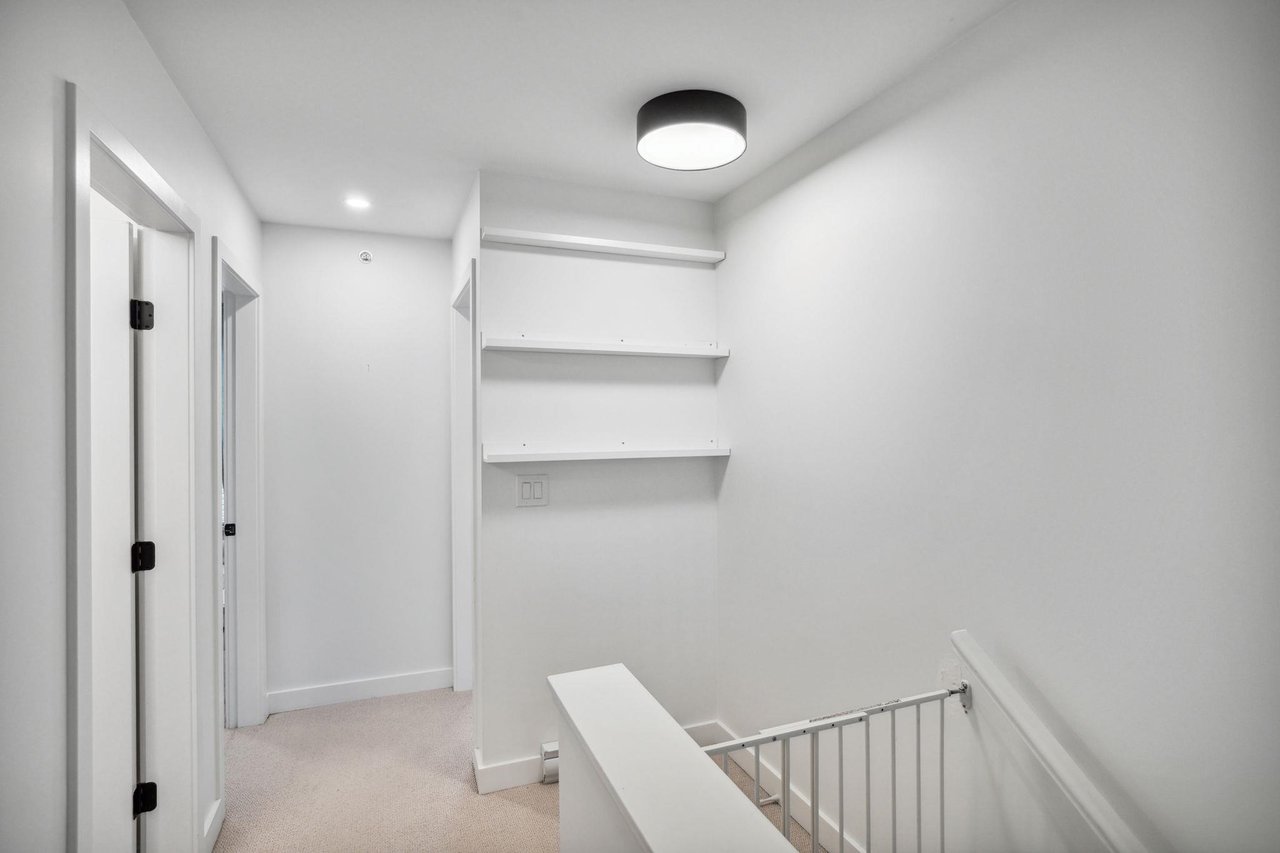 106-3105 St George St