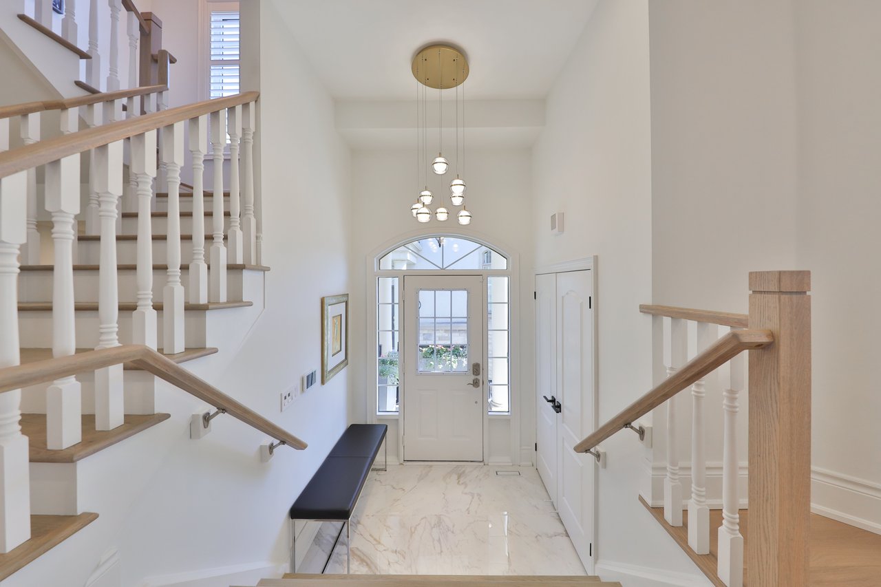 30-2400 Neyagawa Boulevard, Oakville