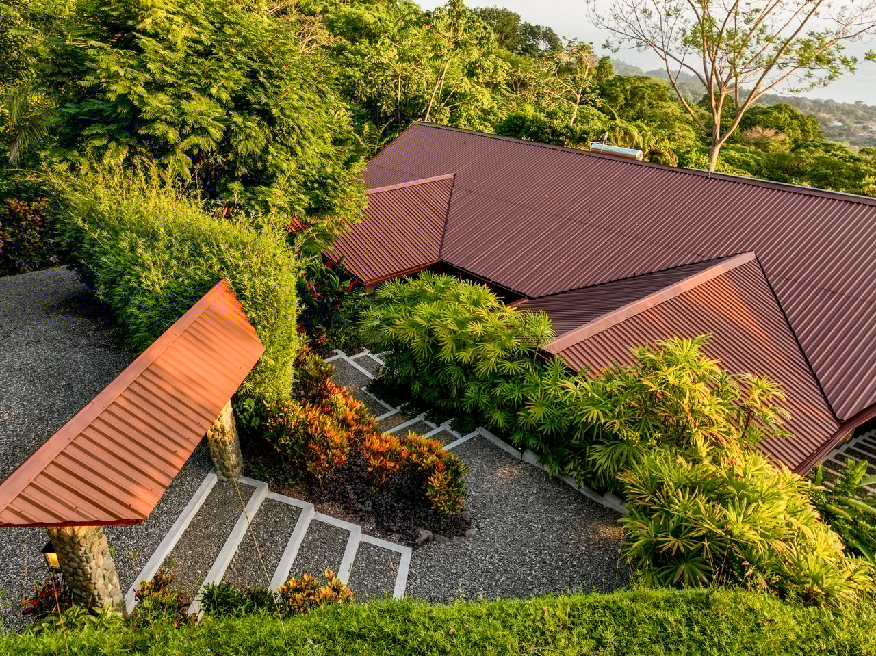 CasaPor Fin,Where the Rainforest Meets the Sea - Oceanview Luxury Estate