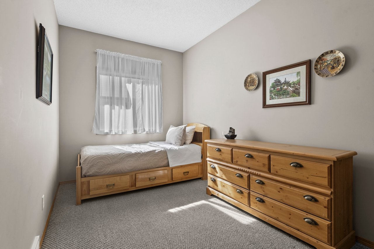 122 West Terrace Place