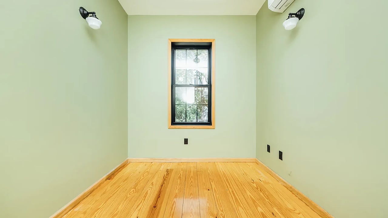 208 Starr Street 2L