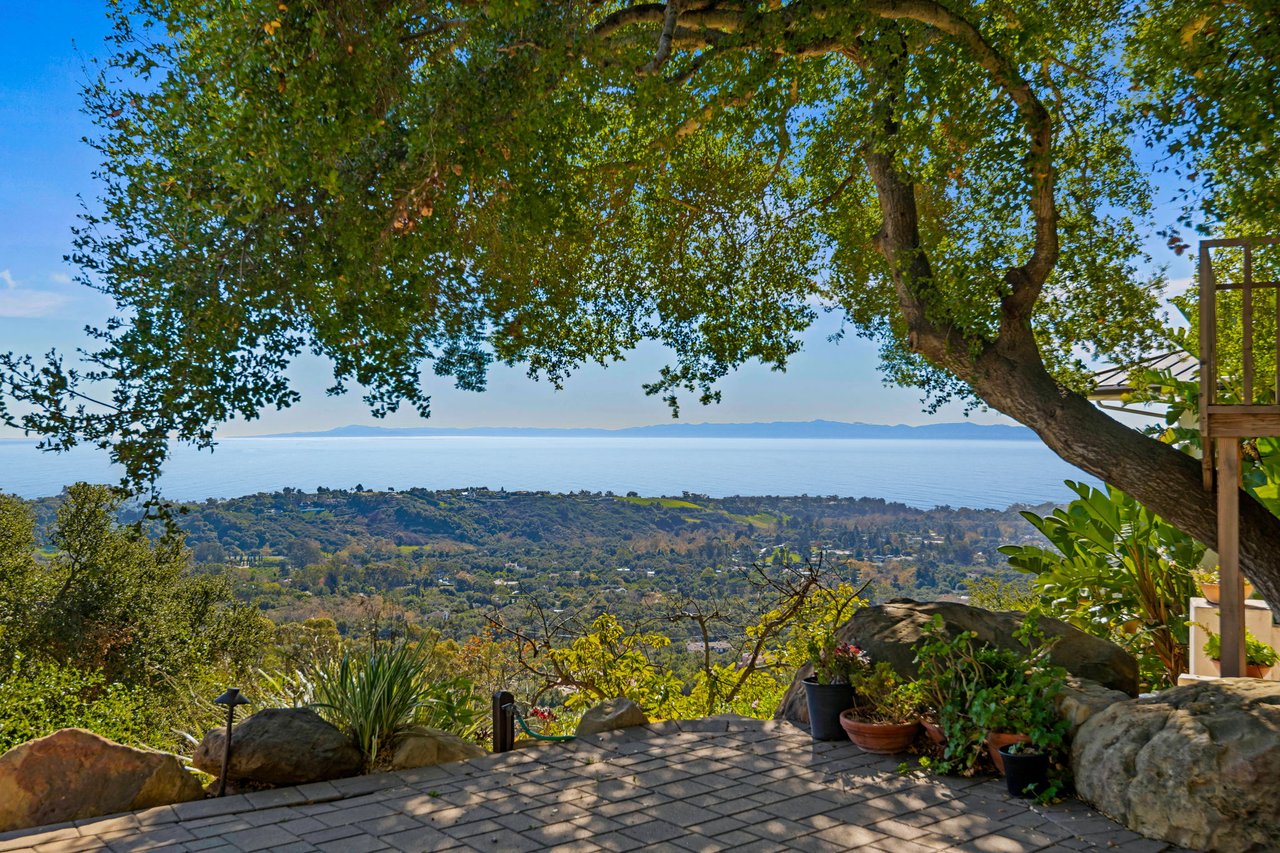 2330 Bella Vista Drive