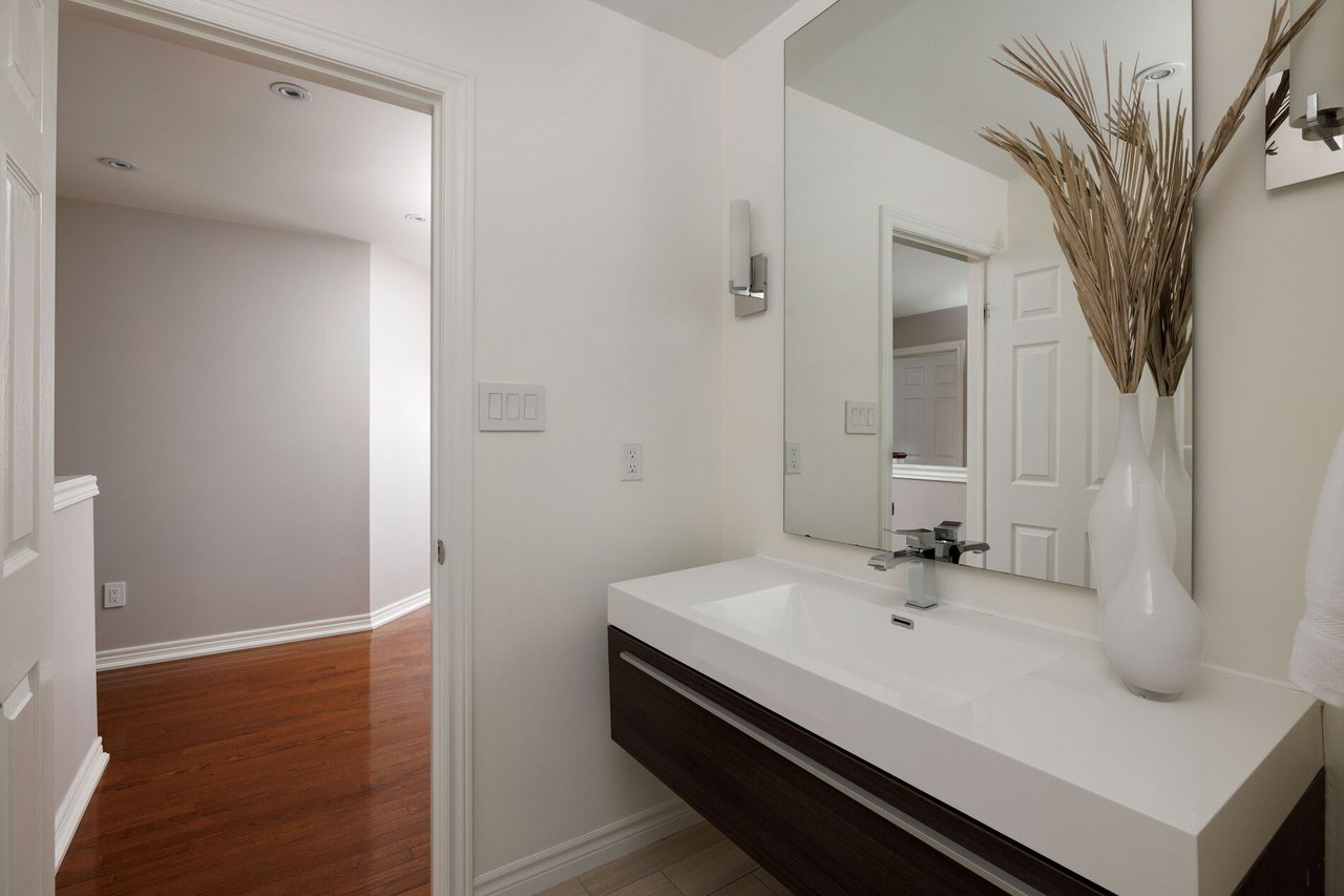 1434 Gulledge Trail, Oakville, ON L6M 3Z8