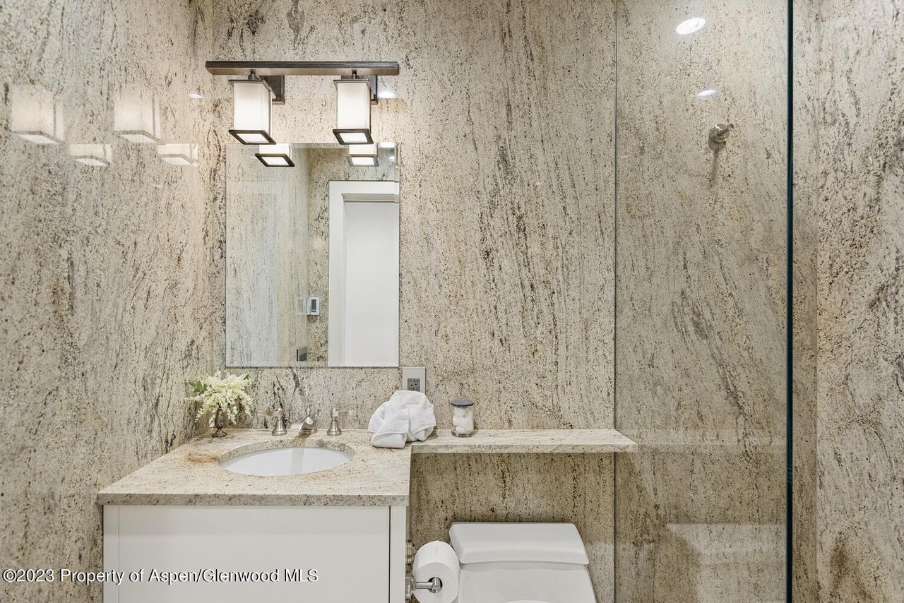 100 E Cooper Ave, #6