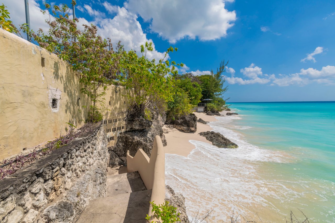 Paradise, 201 Sandy Cove