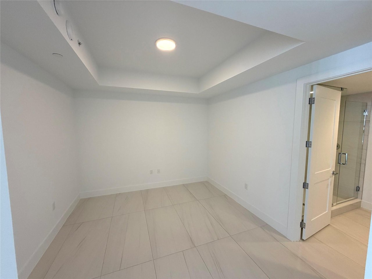 153 N Seabreeze blvd S-2101