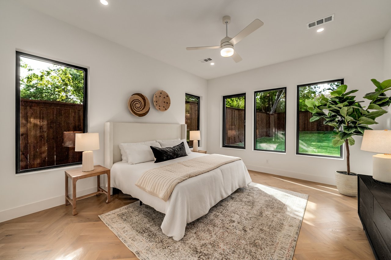 8815 San Leandro Drive