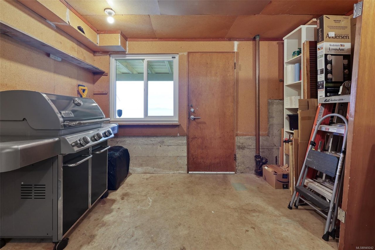 5429 Parker Ave