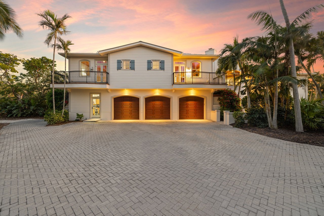 16475 Captiva Dr
