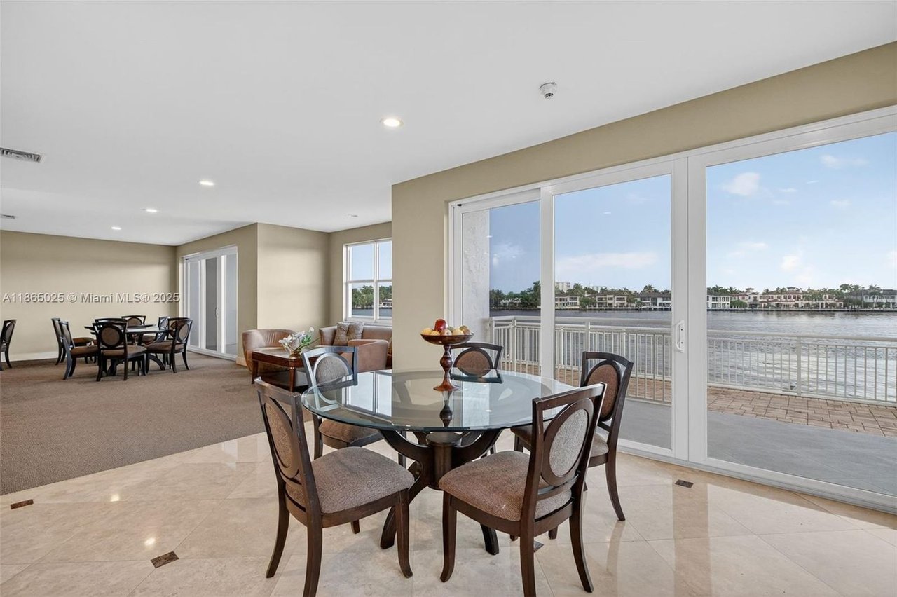 511 Bayshore Dr #1005