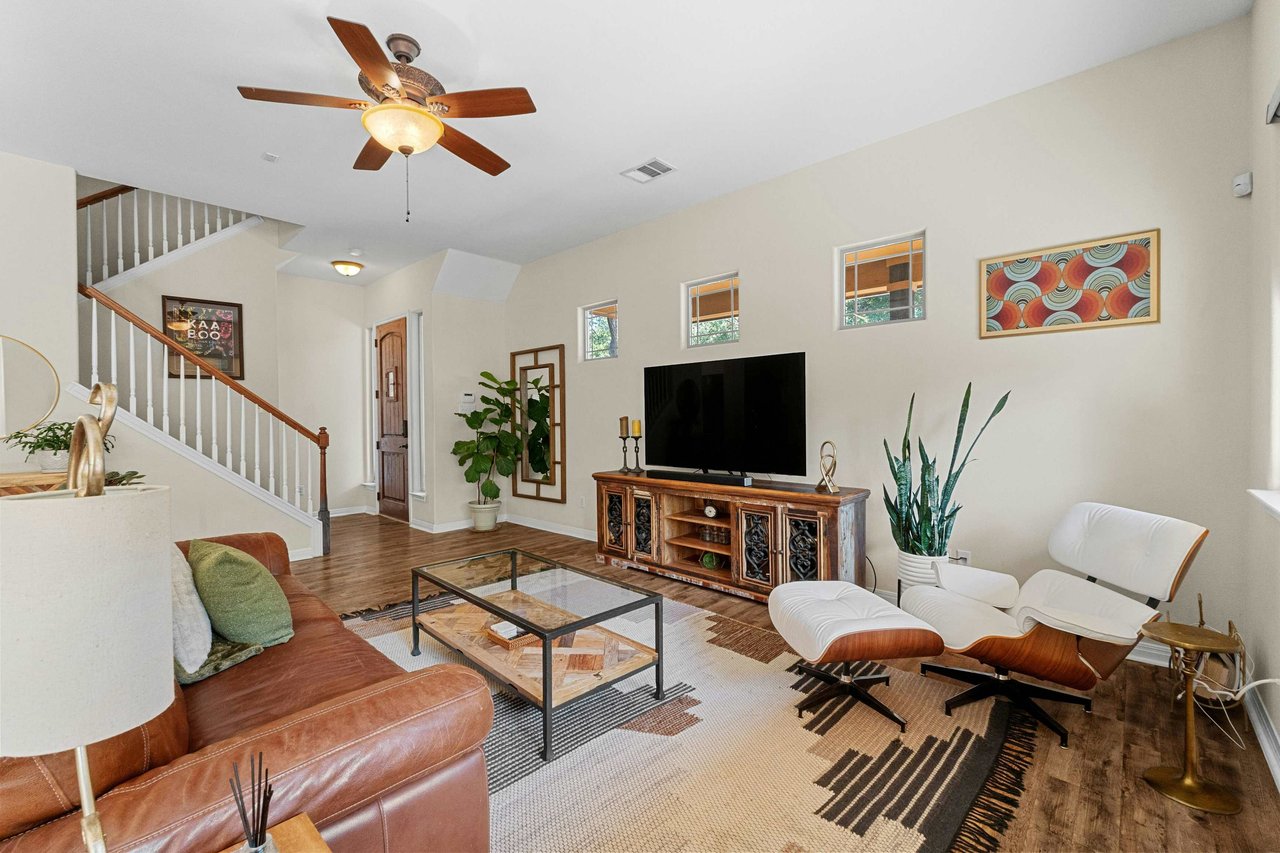 Modern Crestview Two-story Home: Updated Primary Bath, New Roof – Investor Friendly!