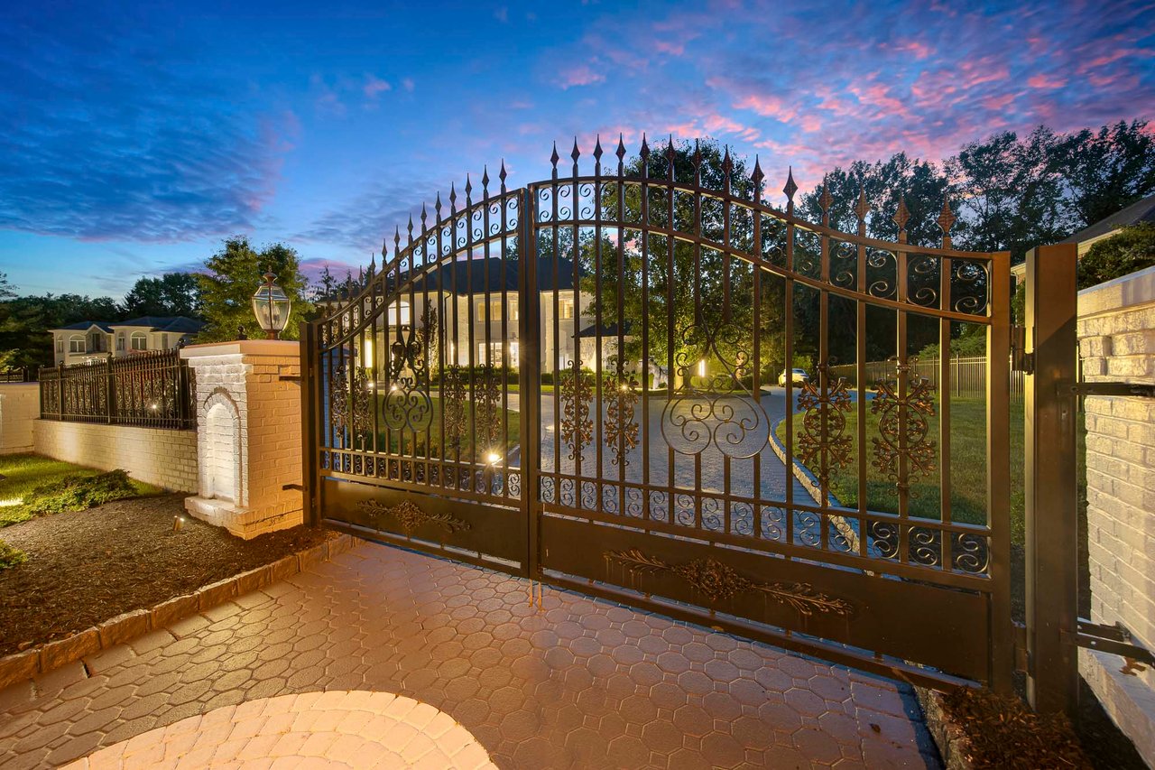 85 Sherwood Rd