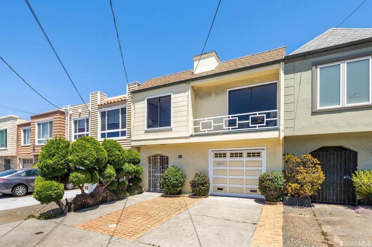 2682 44th Ave
