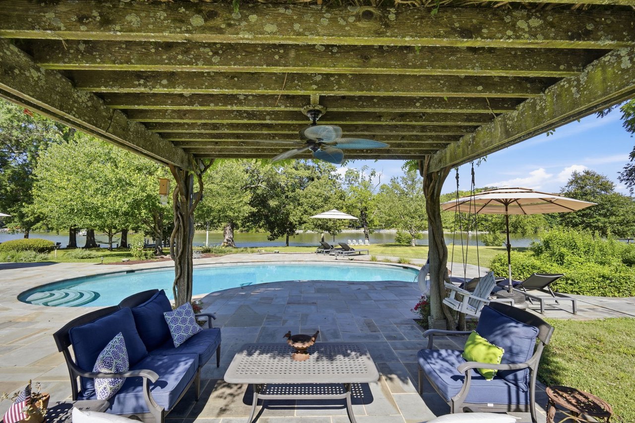 27669 Wakefield Lane