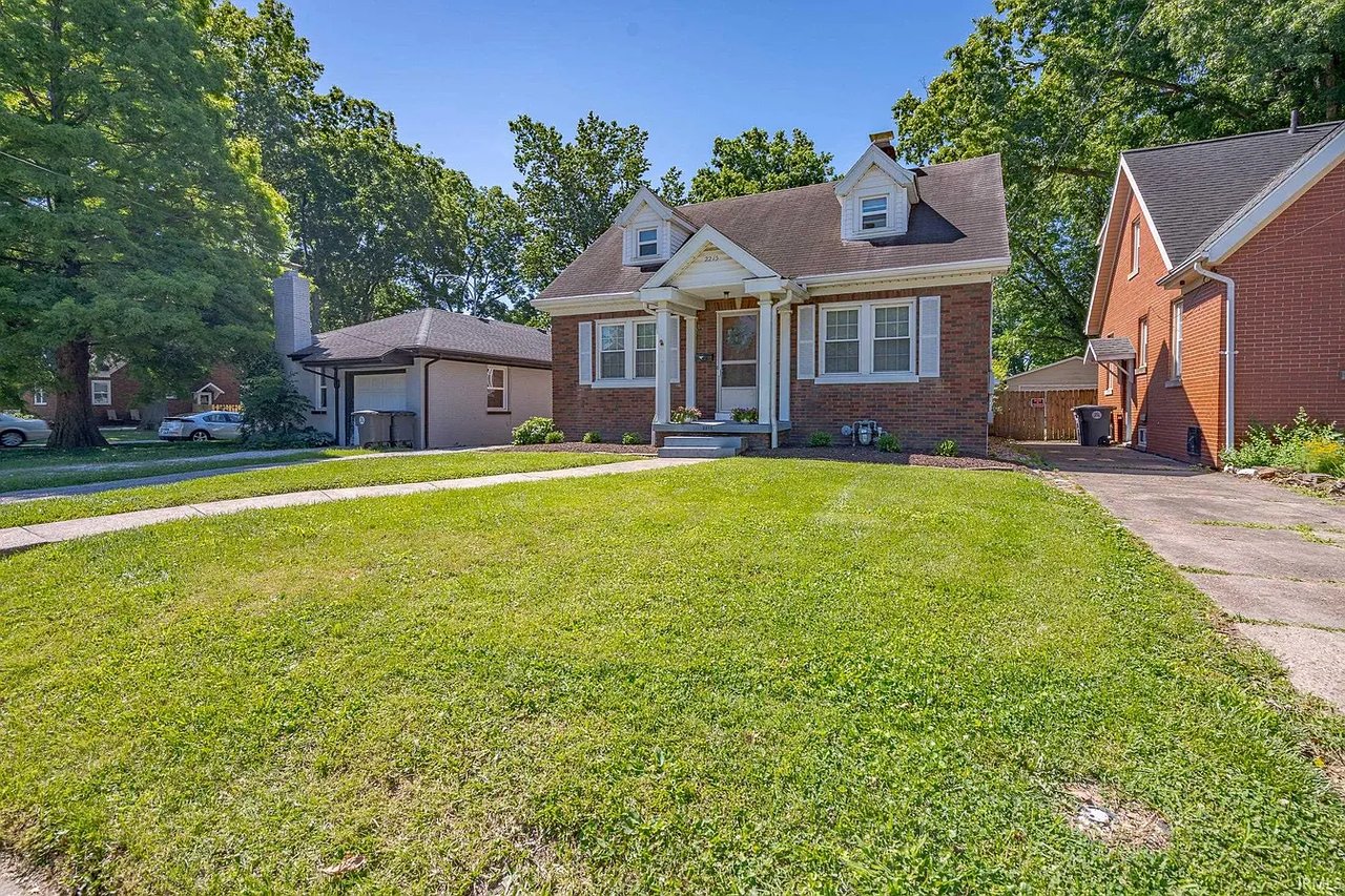 2215 Vogel Rd