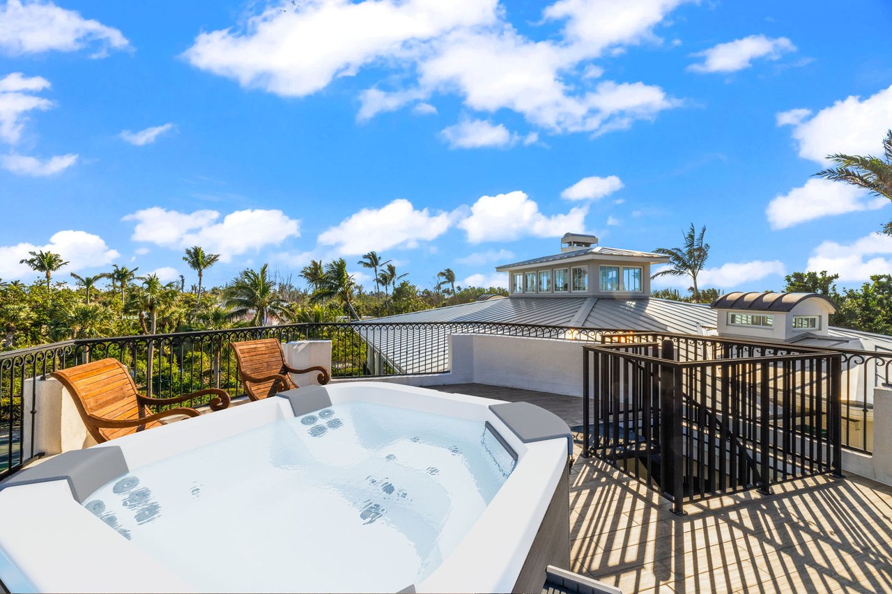 16475 Captiva Dr