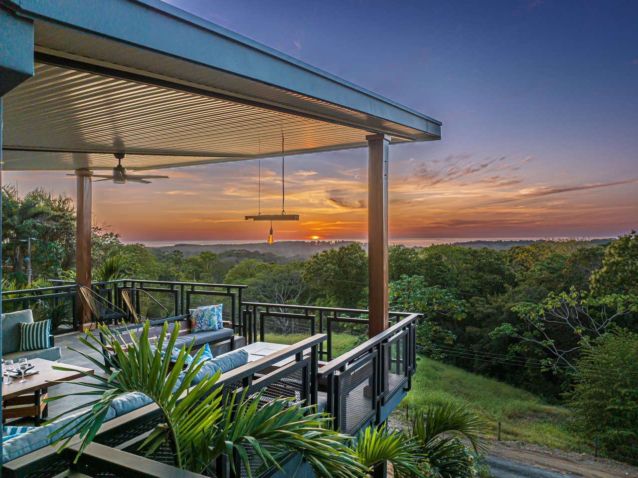MK Residence Contemporary Oceanview Home