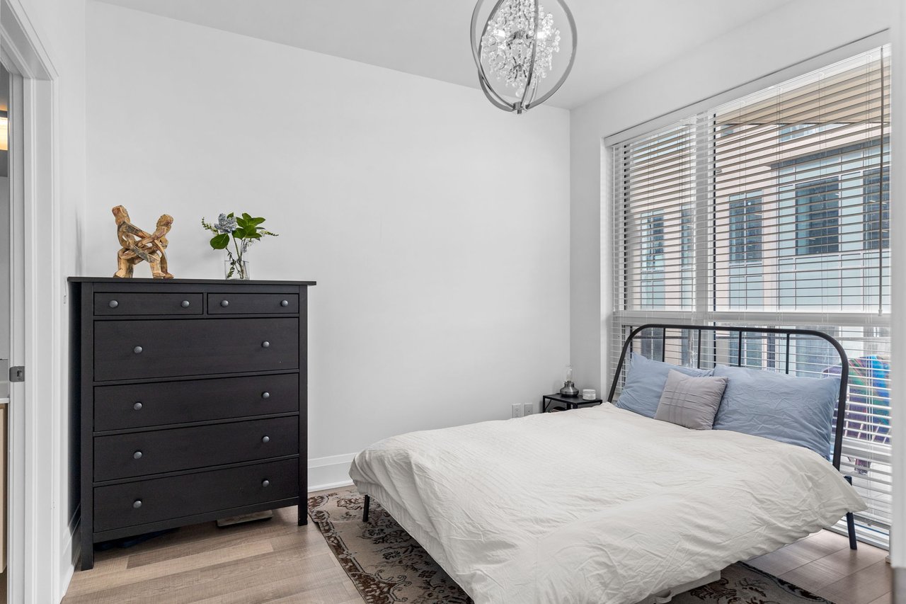 #503-111 Worsley Street, Barrie