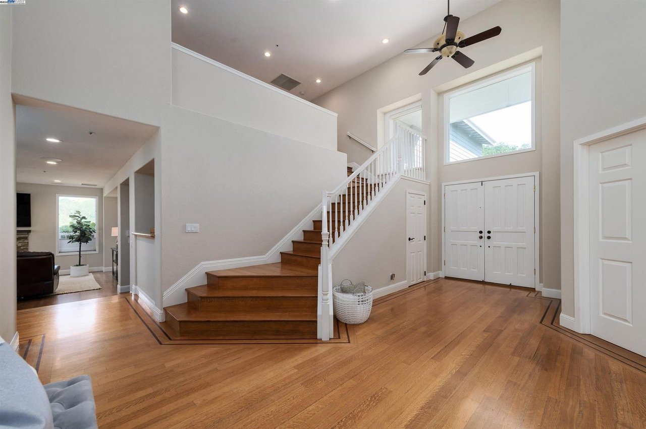 1398 Benedict Ct