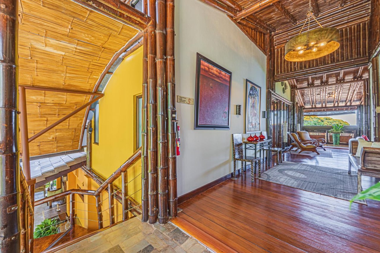 Casa Ramon, Distinguished Tropical Living Near Dominical