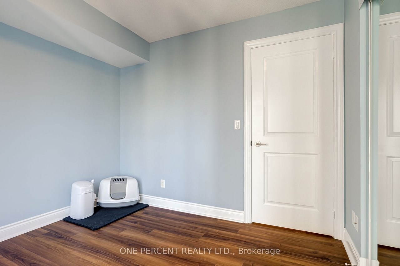 28 Ted Rogers Way 1109