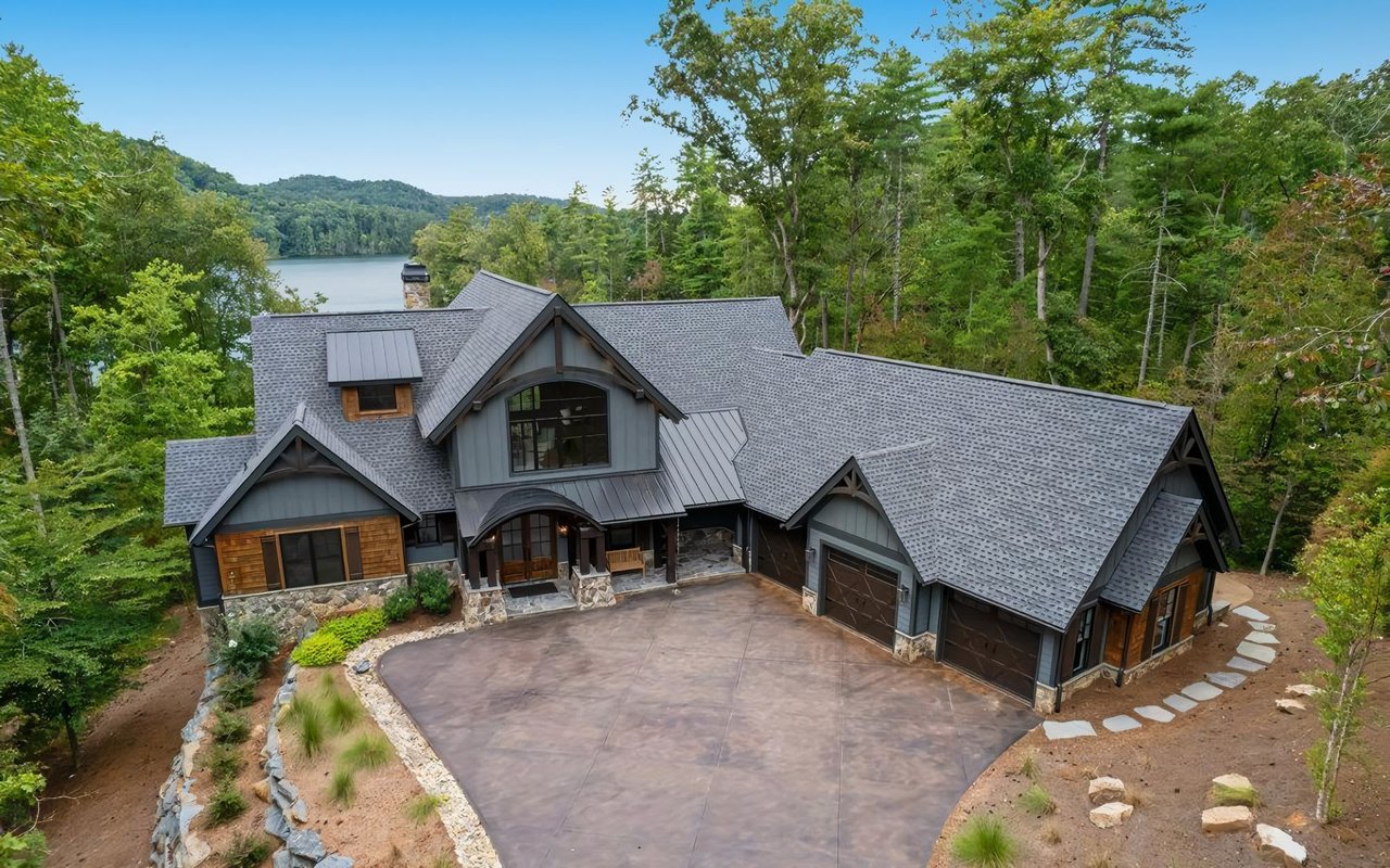 How to Buy a Luxury Home