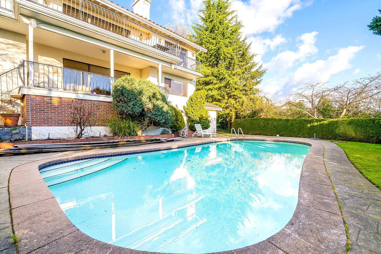1405 Chartwell Dr