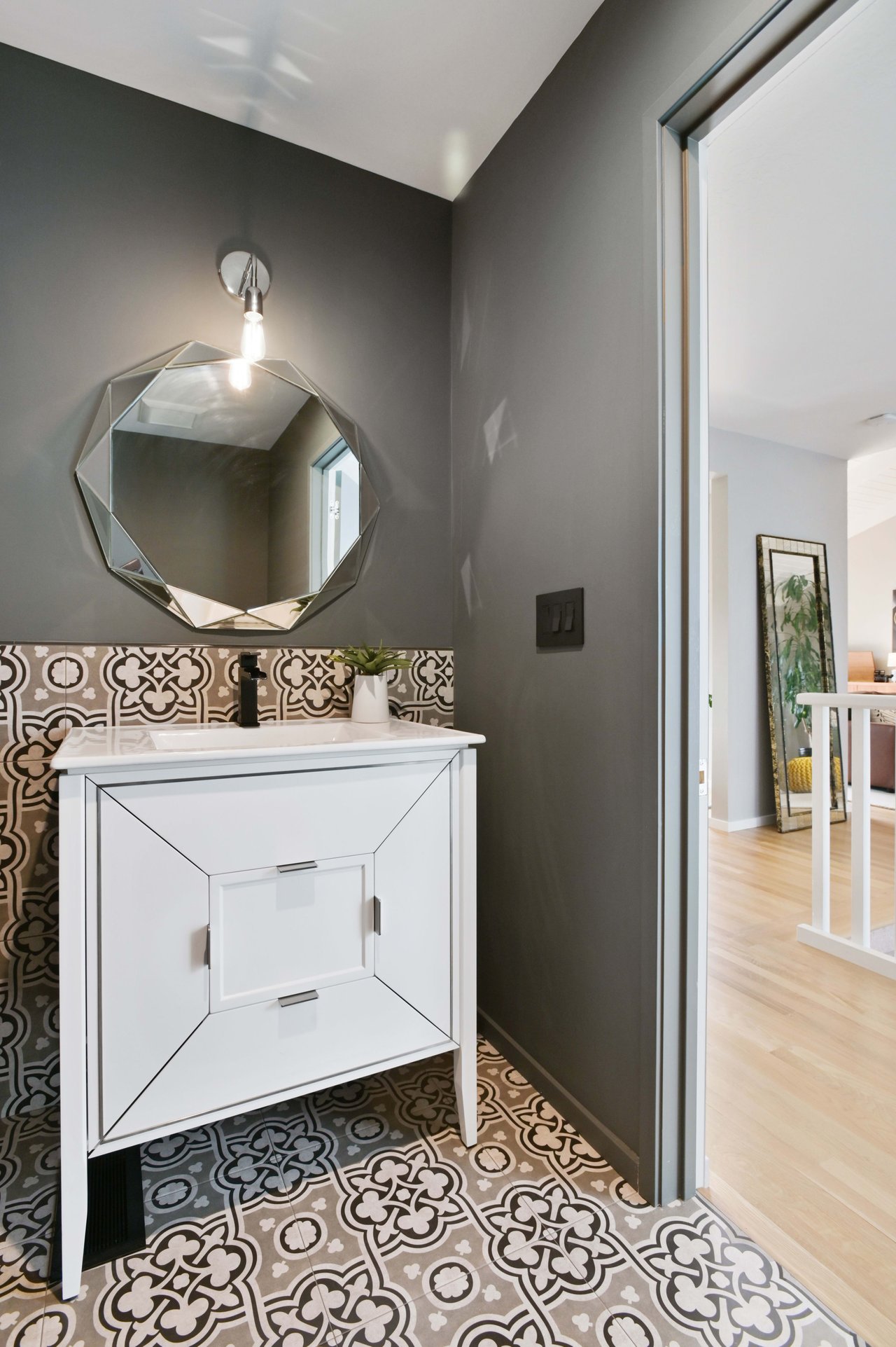 33 Bonnie Brae Dr