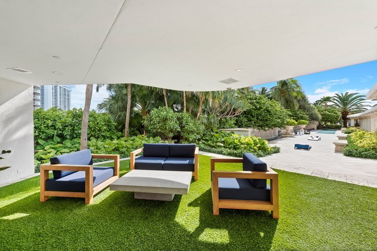 6000 Island Blvd # 2507