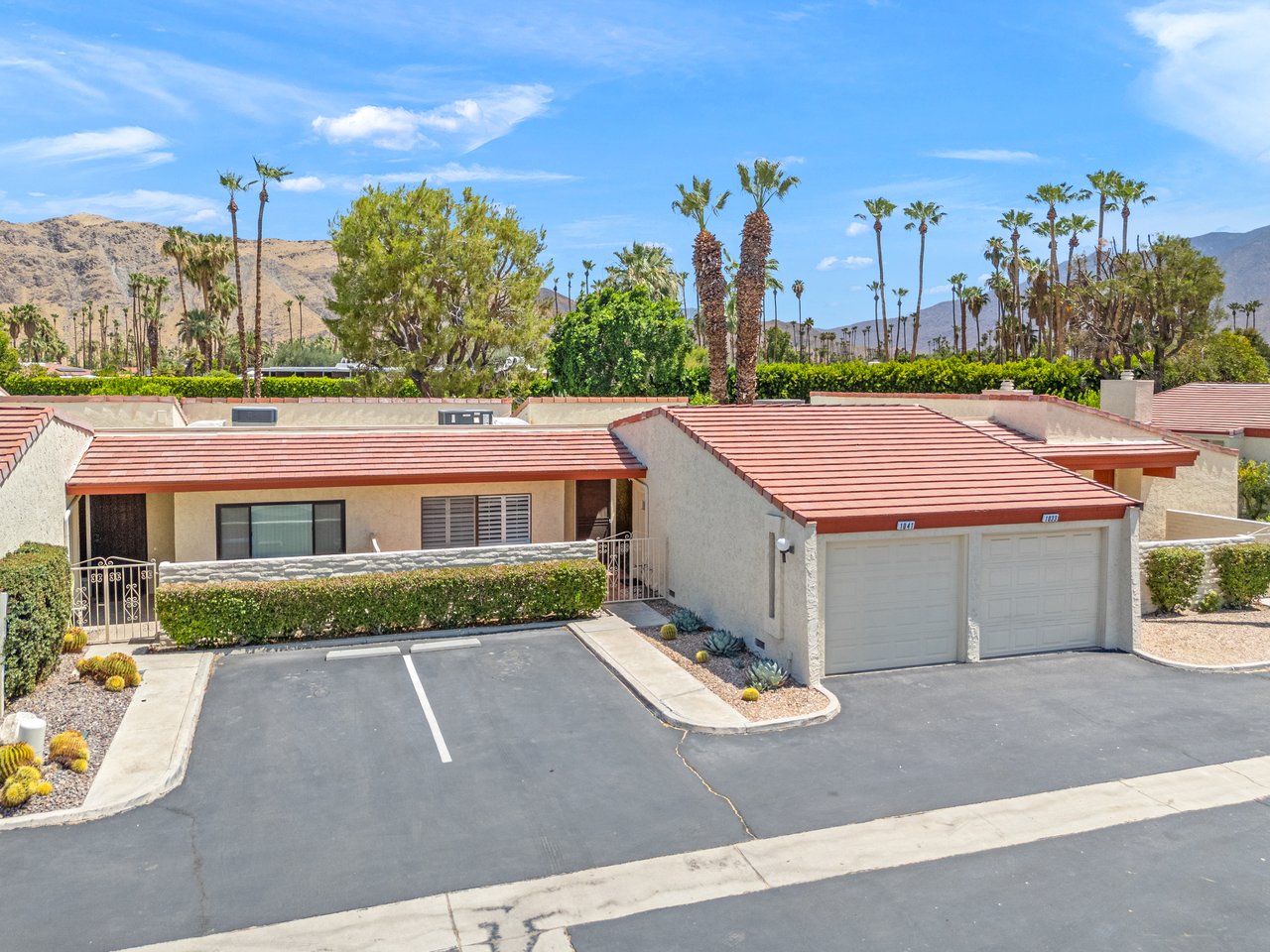 1041 S La Verne Way