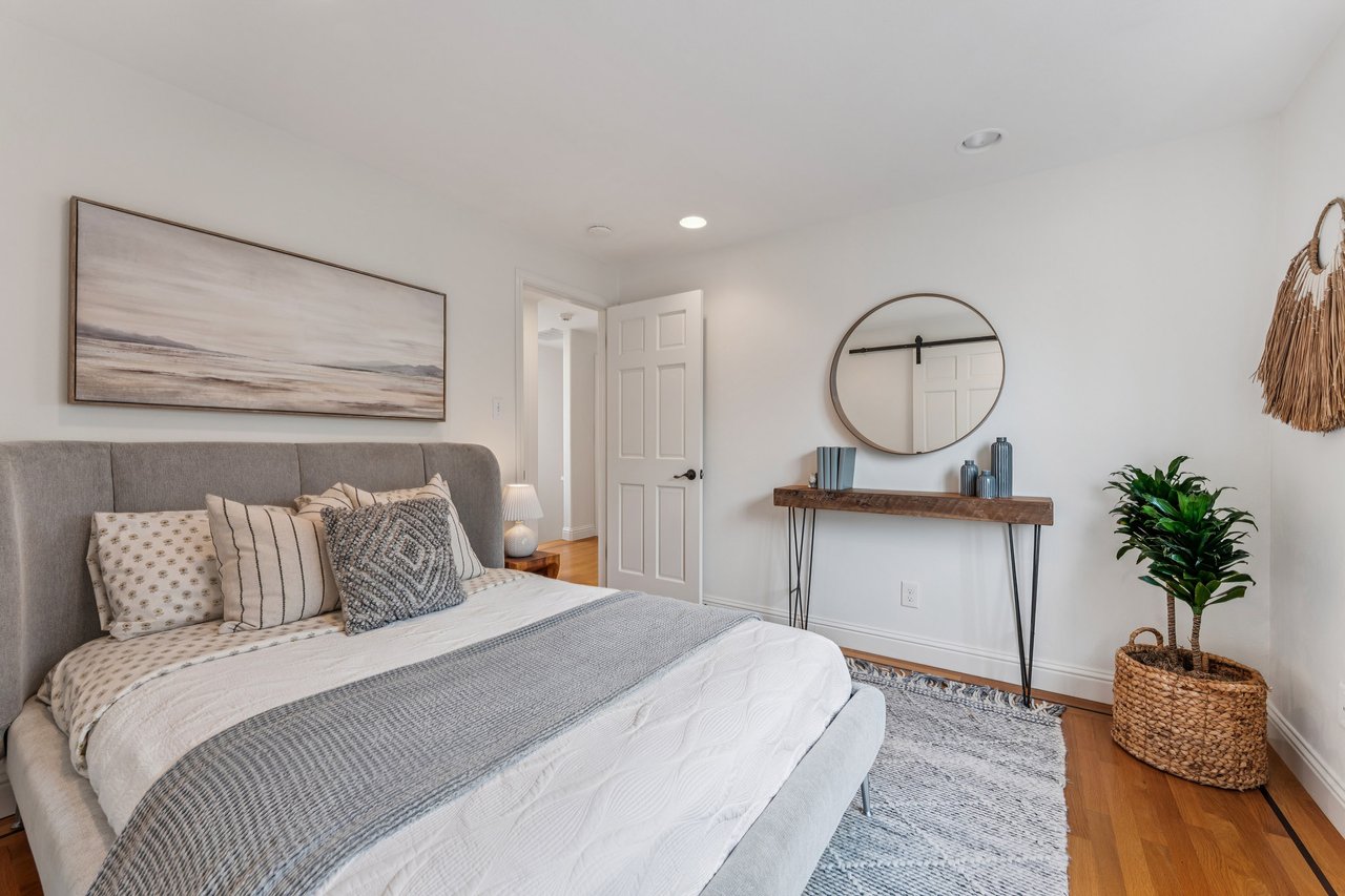 688 57th St, Oakland, CA