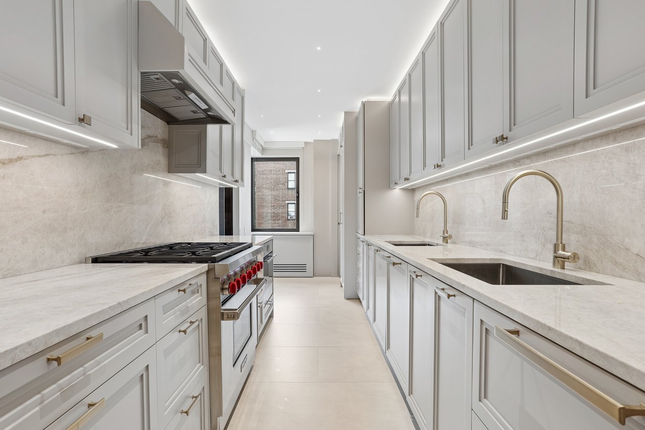 923 5th Avenue, Unit 4A