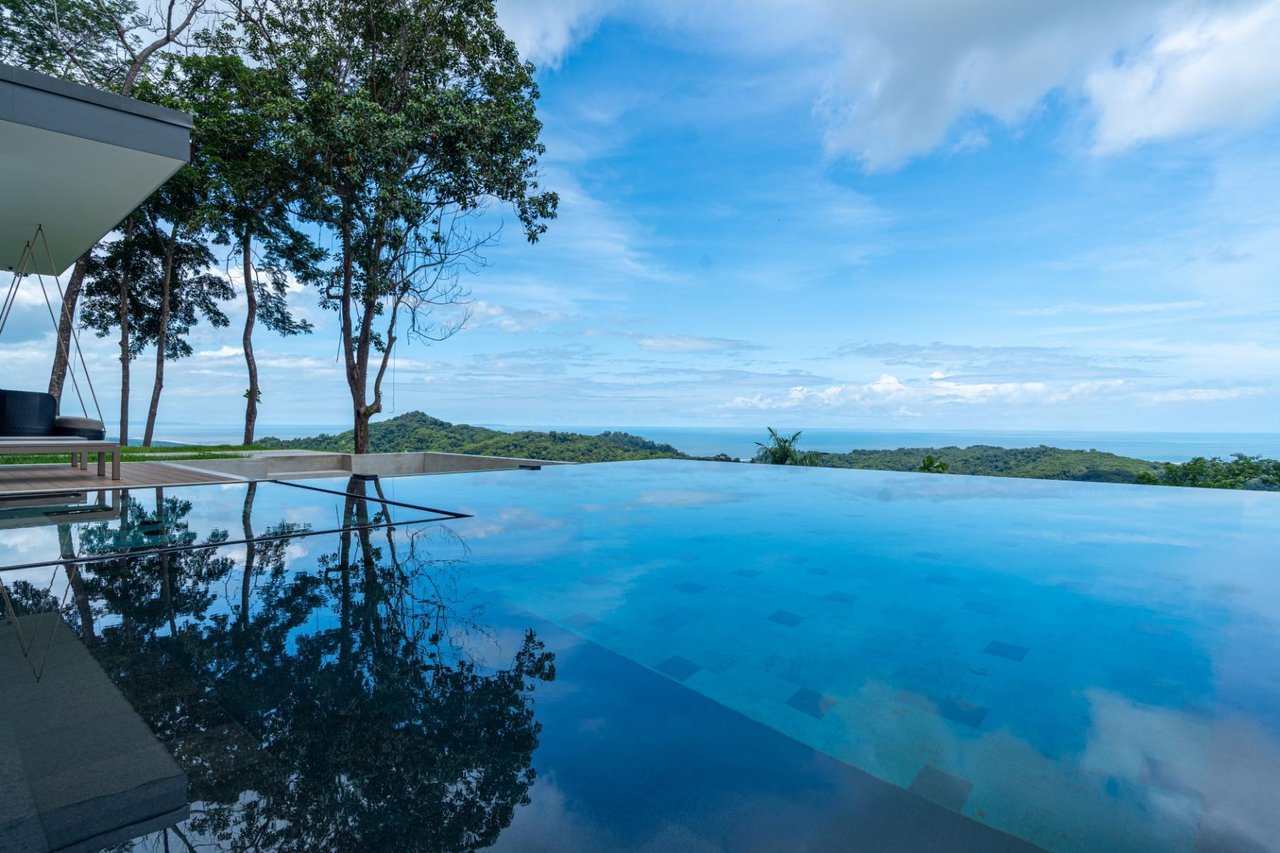 Private Solar Powered Ocean View Villa, Ojochal, Puntarenas