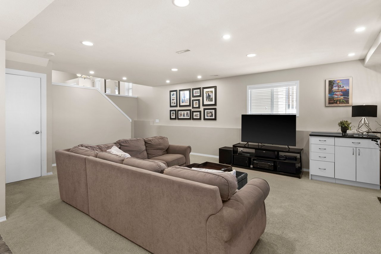 36 Hidden Hills Road NW