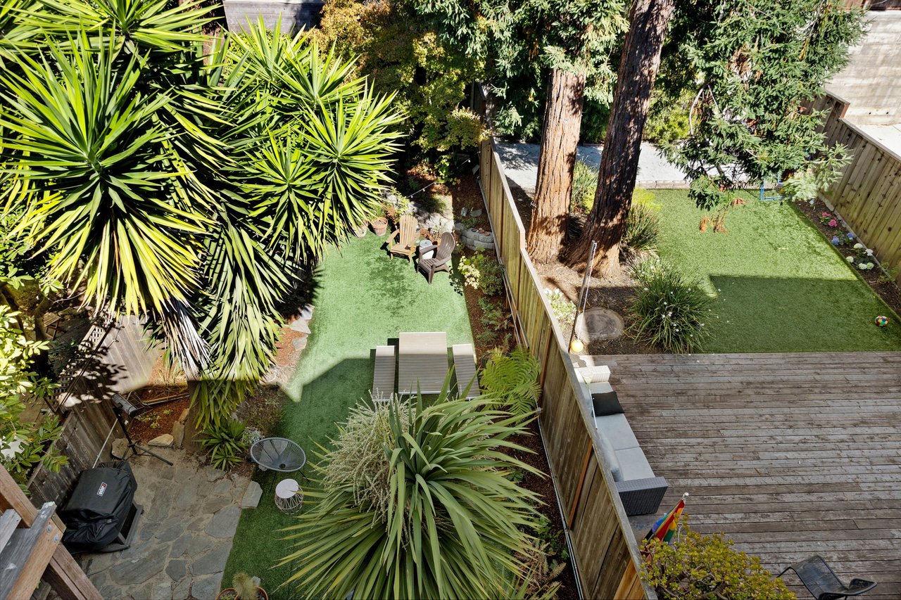 Top-Floor Edwardian In The Castro