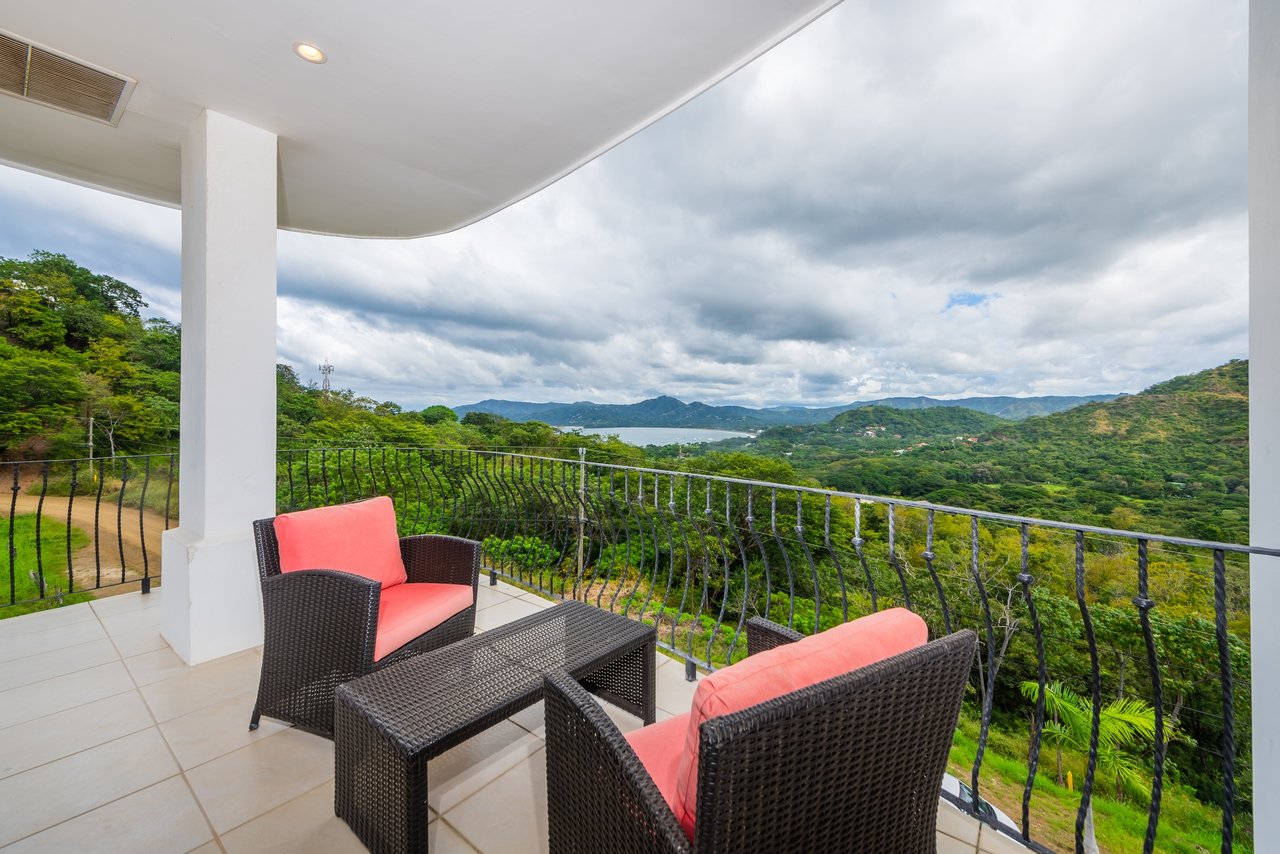Flamingo Towers 30 | These views will absolutely take your breath away!