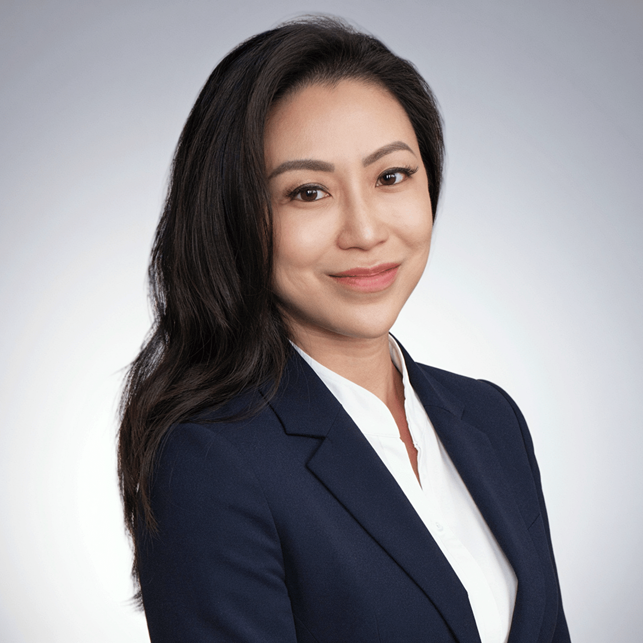 Caroline Lee Fullerton, CA Real Estate Agent Headshot