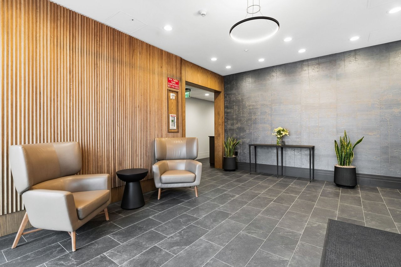 Sowa Full Service Condo