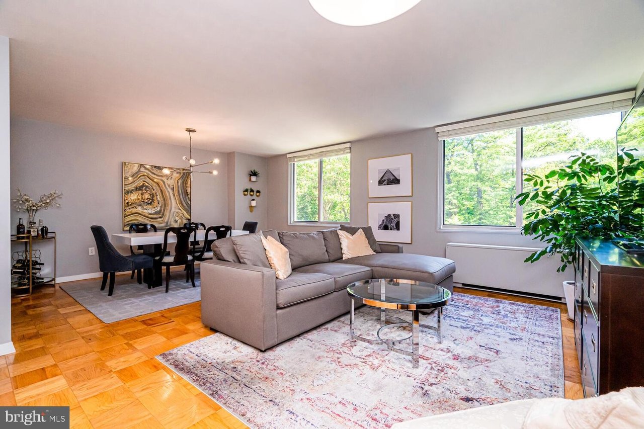 3001 Veazey Ter NW #304