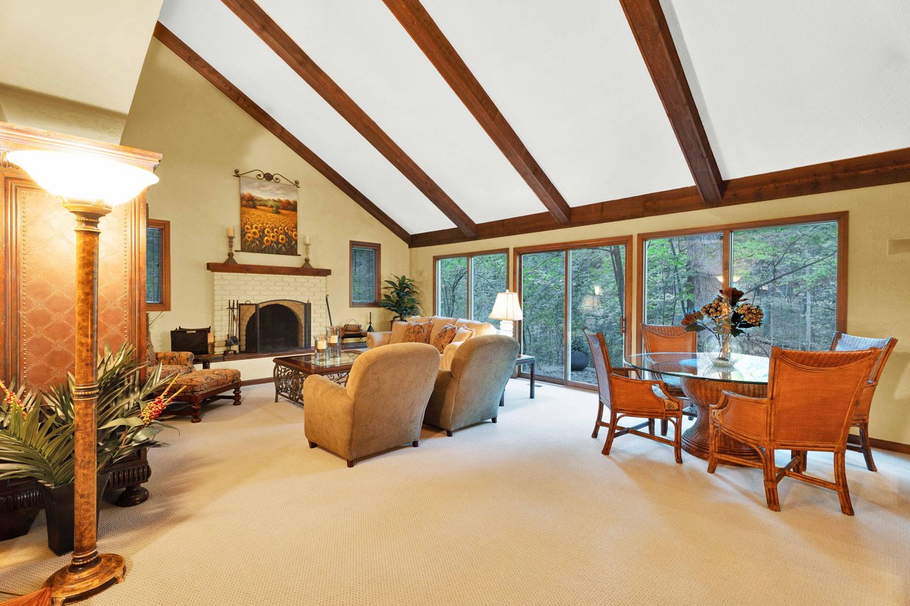 1100 Bretton Lane, Bloomfield Hills