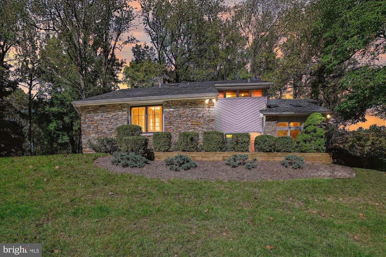 3302 Redspire Lane