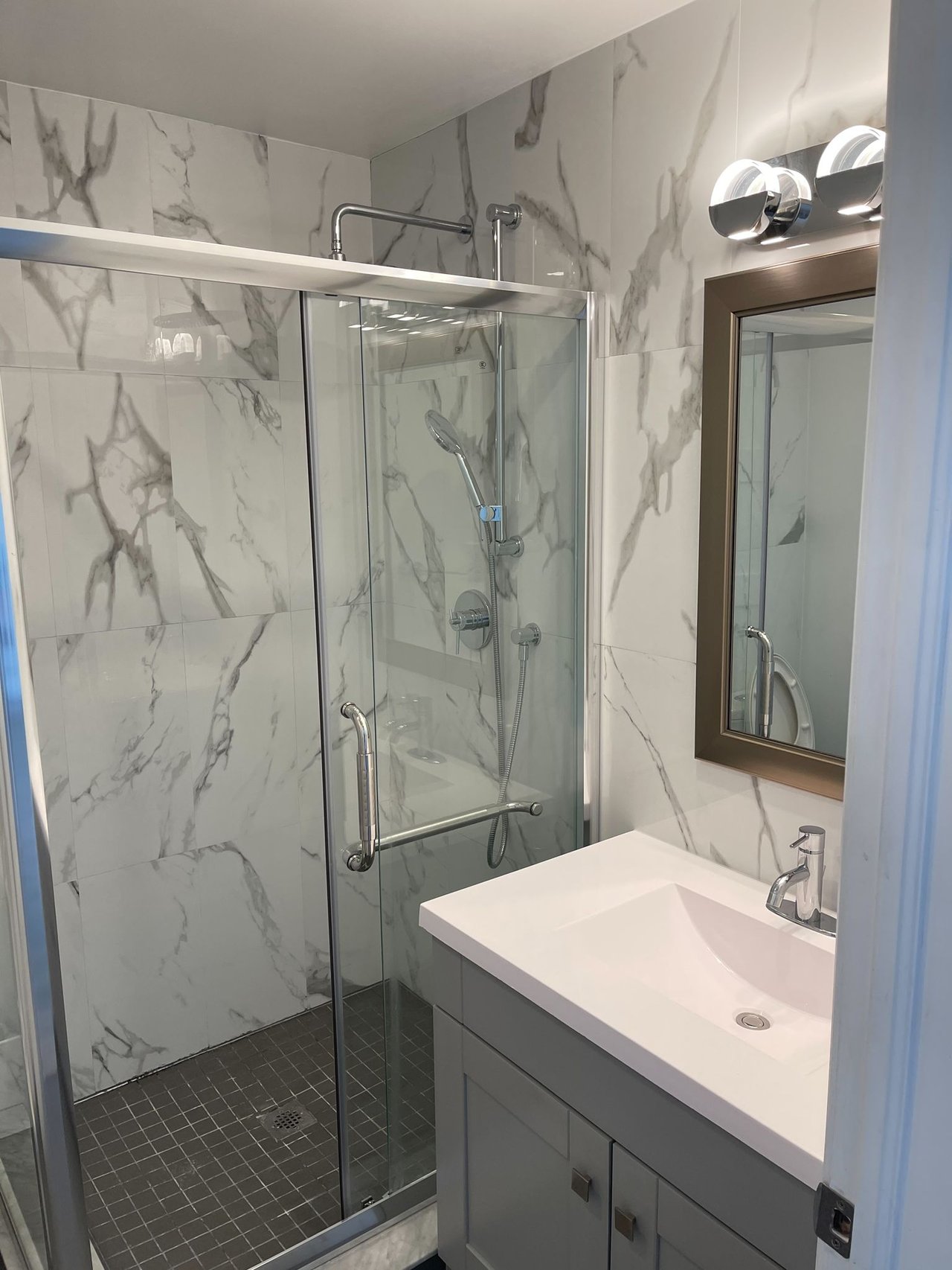 42 Dewson Street Unit: A
