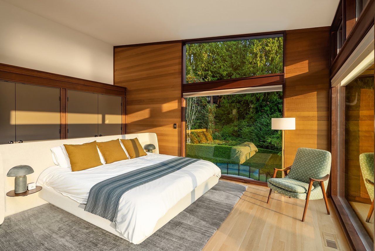 4343 W McLaren Street