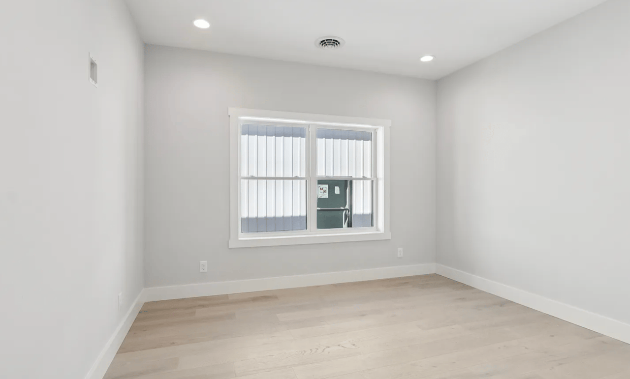 39 S Annapolis Ave #A