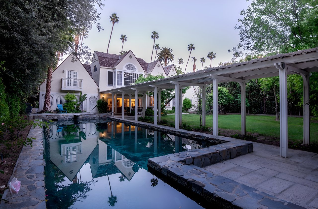 915 North Beverly Dr