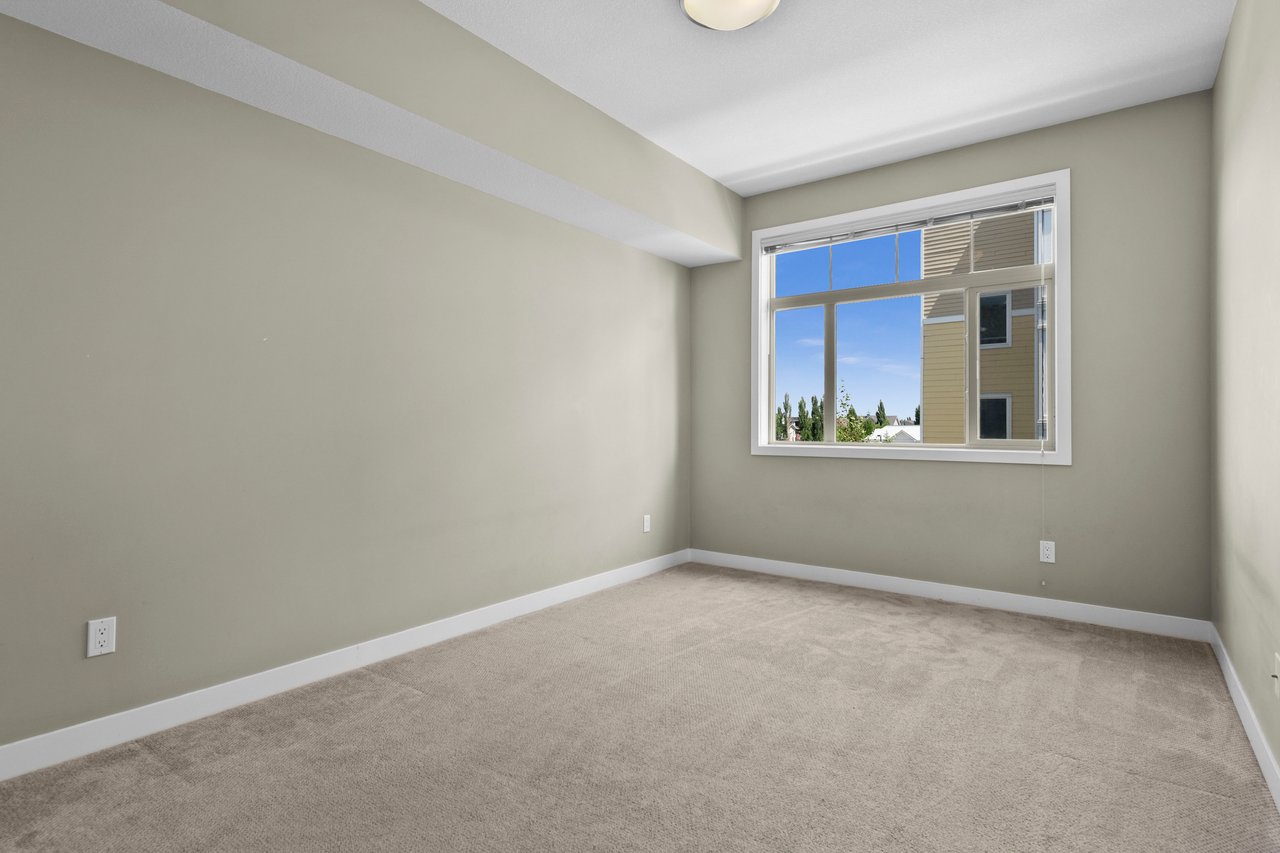 22 Auburn Bay Link SE Unit: 306