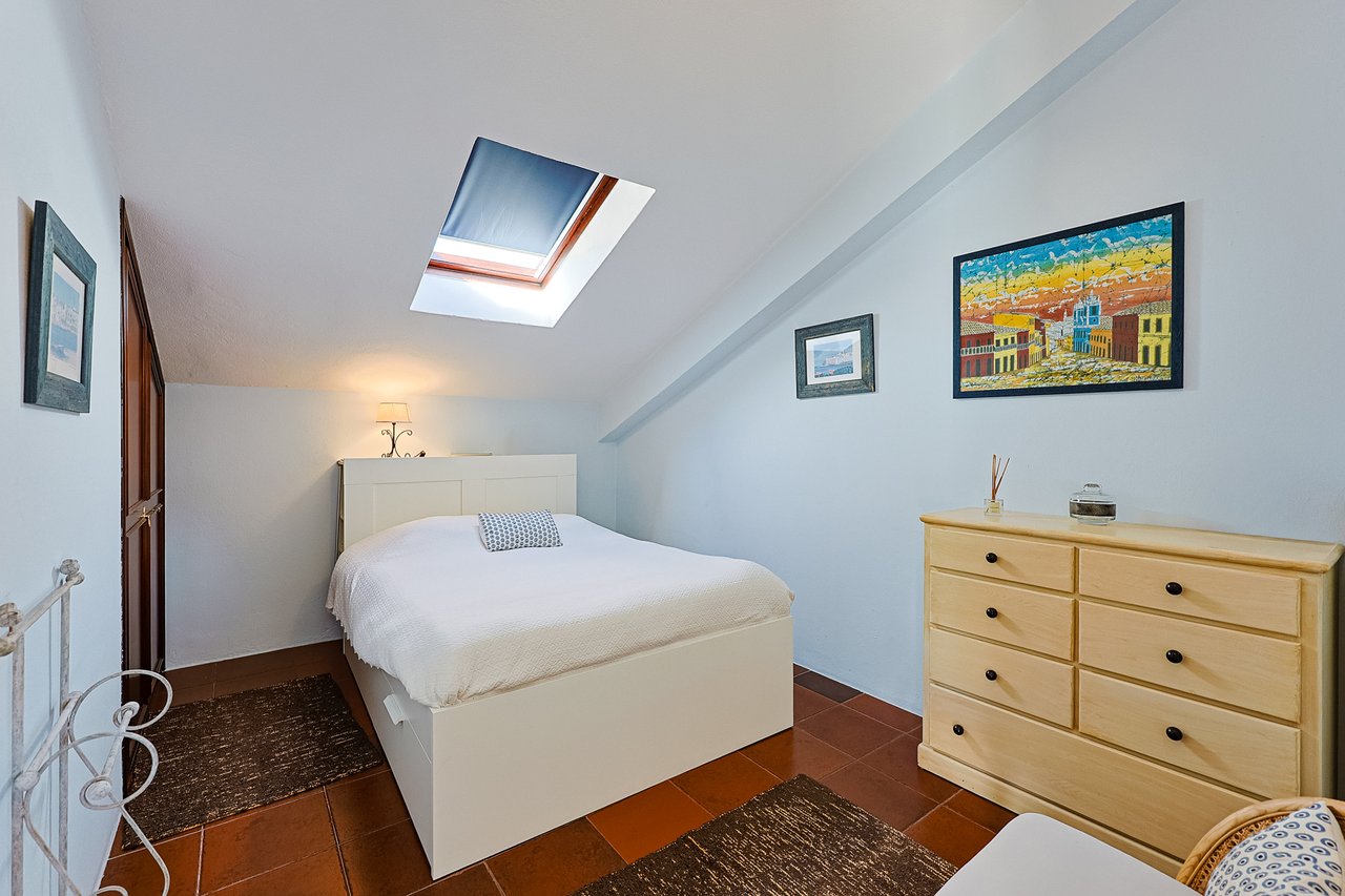 Exclusive 4,000 m² Estate in Azeitão with Tennis Court, Spa & Approved Development Project